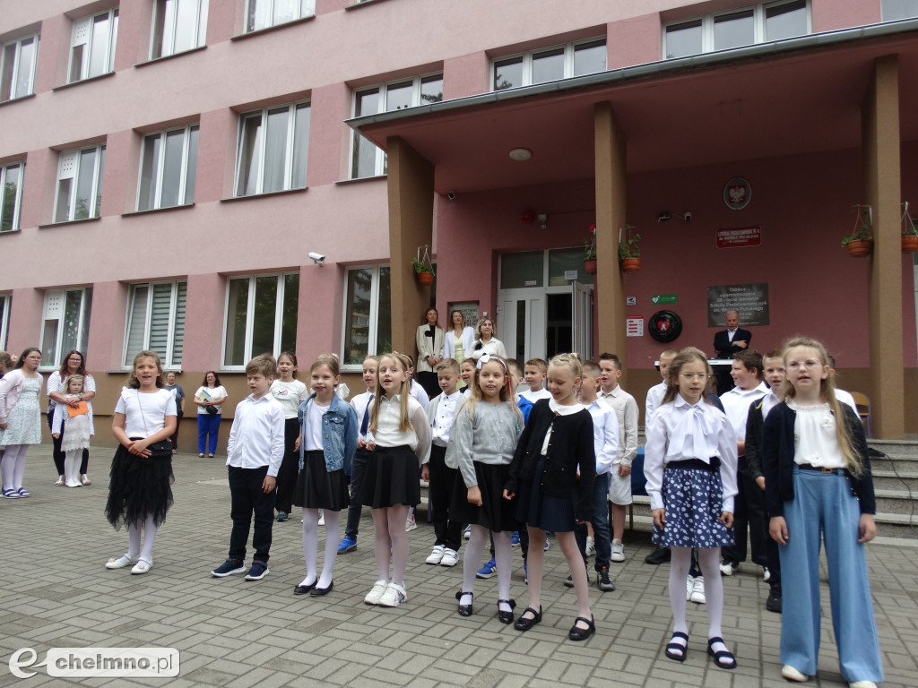 Fotorelacja z ostatniego dnia szkoły w \