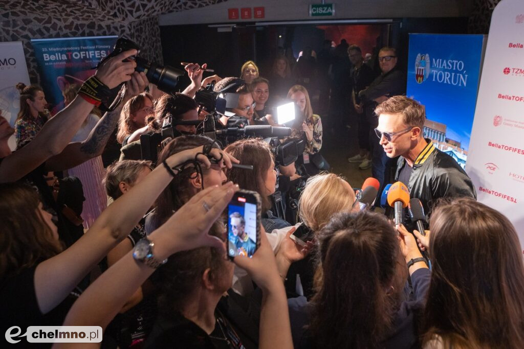 Jan Englert z Nagrodą Marszałka na otwarciu Tofifest