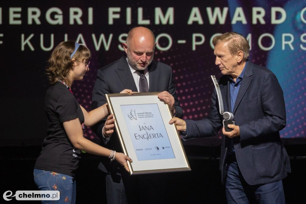 Jan Englert z Nagrodą Marszałka na otwarciu Tofifest