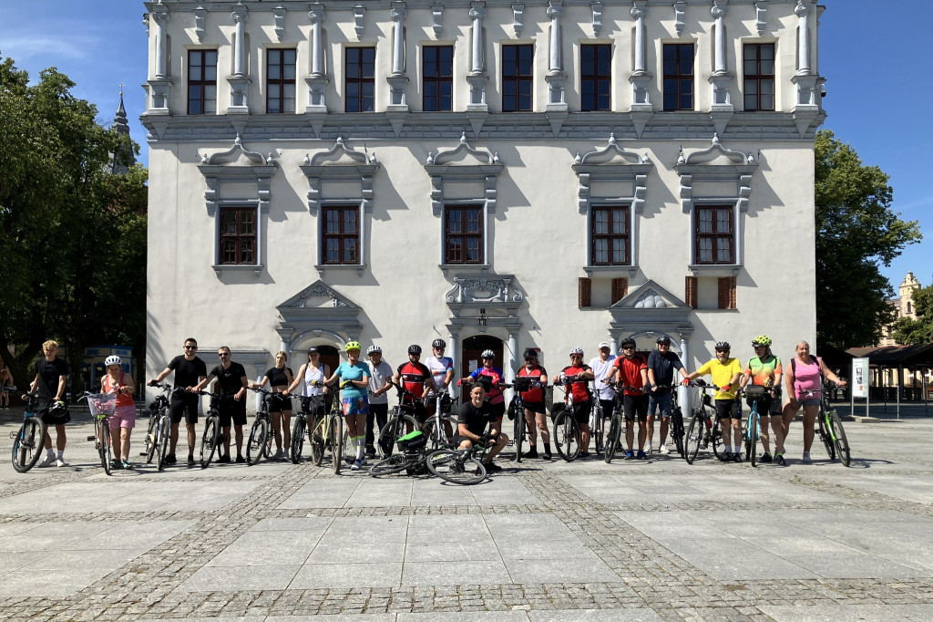 Upalny spacerek na rowerze (40 kilometrów)