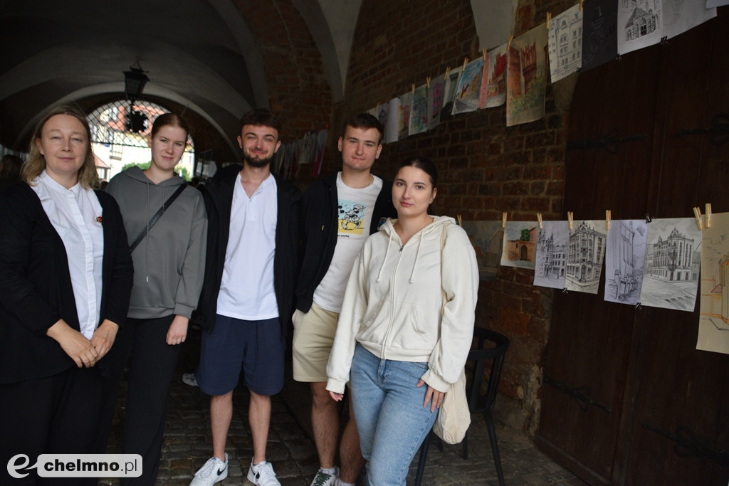Dzisiejsza wystawa poplenerowa prac studentów w Bramie Grudziądzkiej