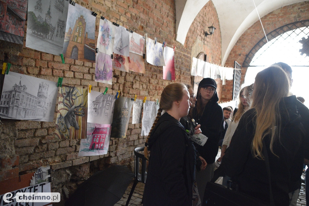 Dzisiejsza wystawa poplenerowa prac studentów w Bramie Grudziądzkiej
