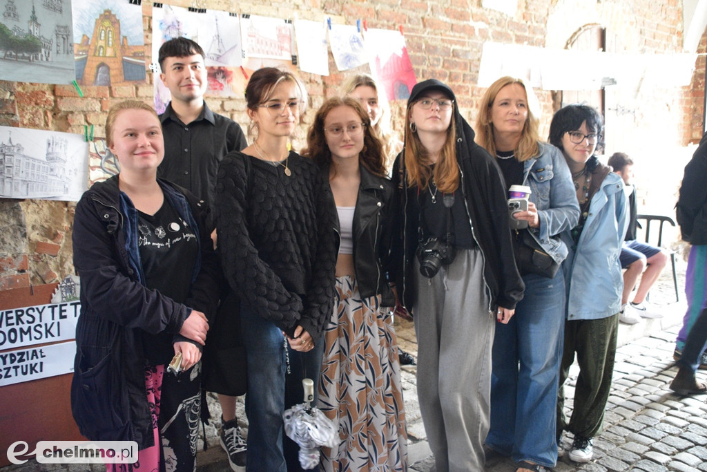 Dzisiejsza wystawa poplenerowa prac studentów w Bramie Grudziądzkiej