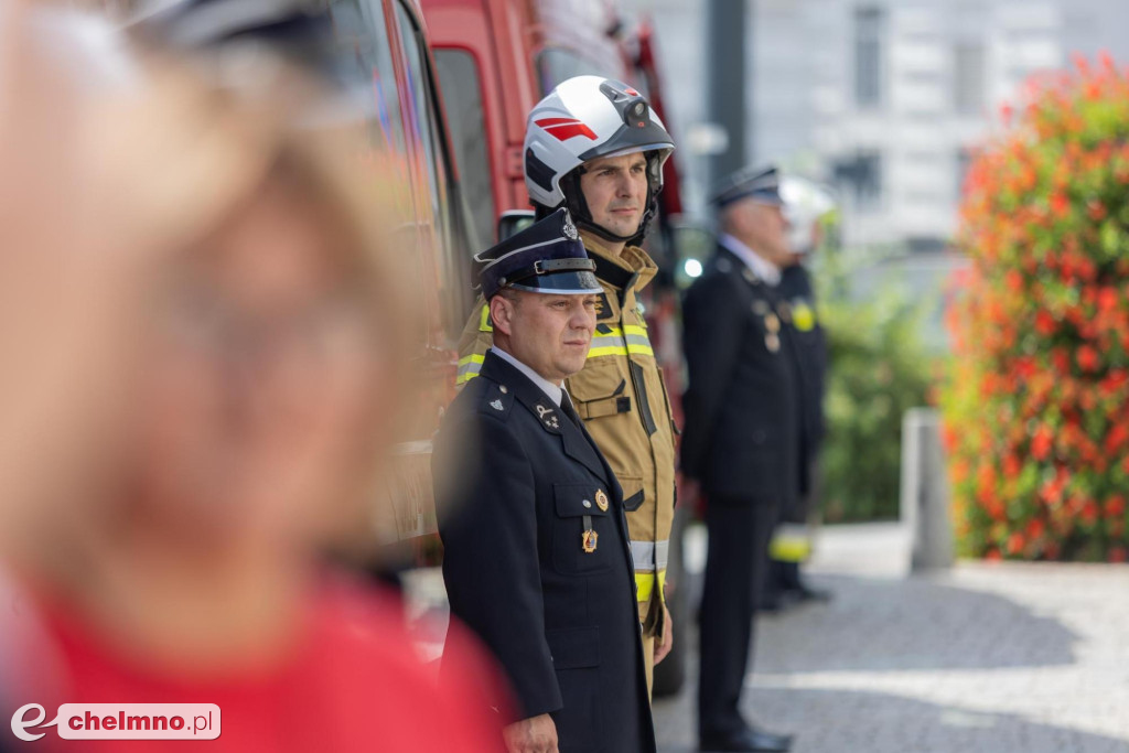 Auta, łodzie, drony – samorząd województwa wspiera OSP