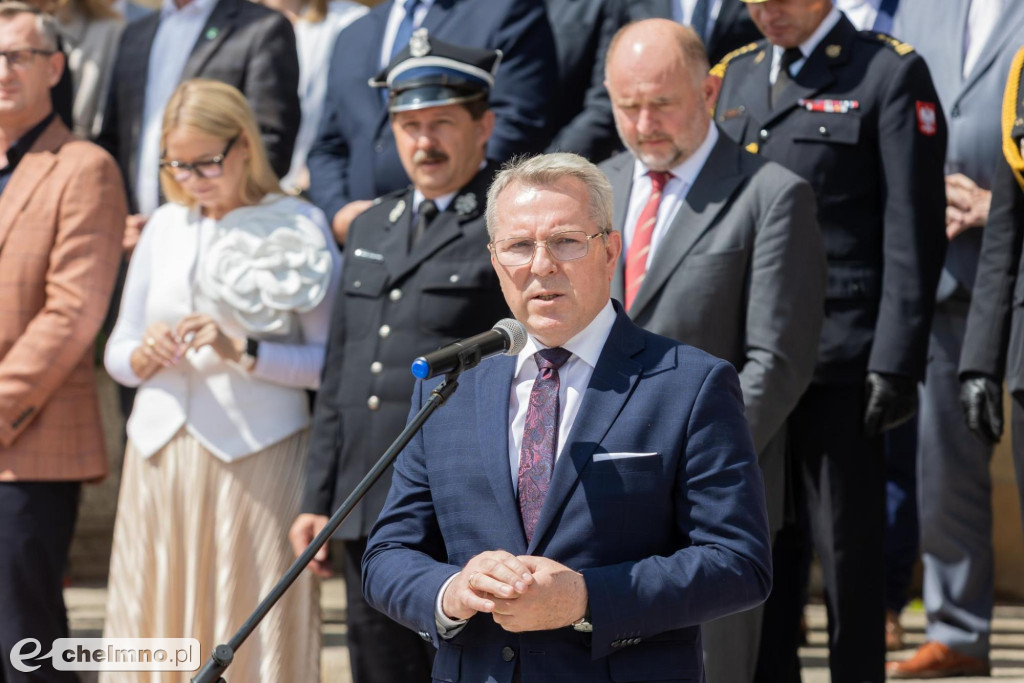Auta, łodzie, drony – samorząd województwa wspiera OSP