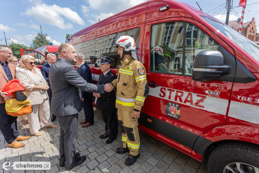 Auta, łodzie, drony – samorząd województwa wspiera OSP