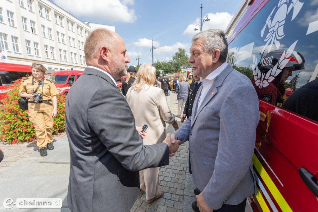 Auta, łodzie, drony – samorząd województwa wspiera OSP