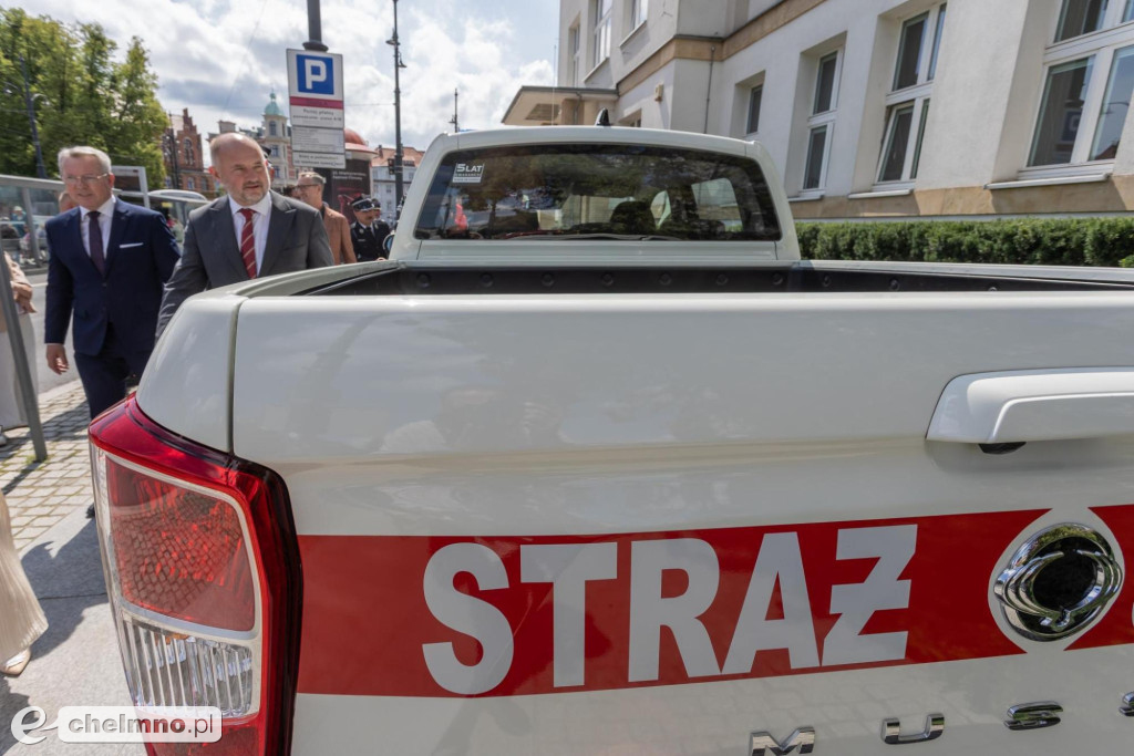 Auta, łodzie, drony – samorząd województwa wspiera OSP