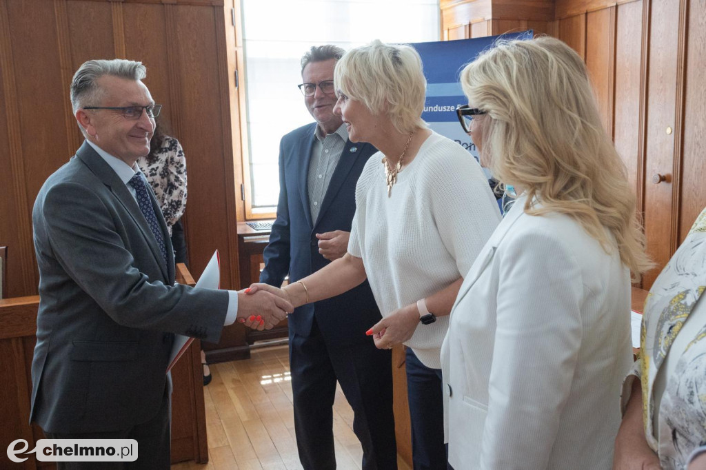 Umowy FEdKP za 100 mln złotych