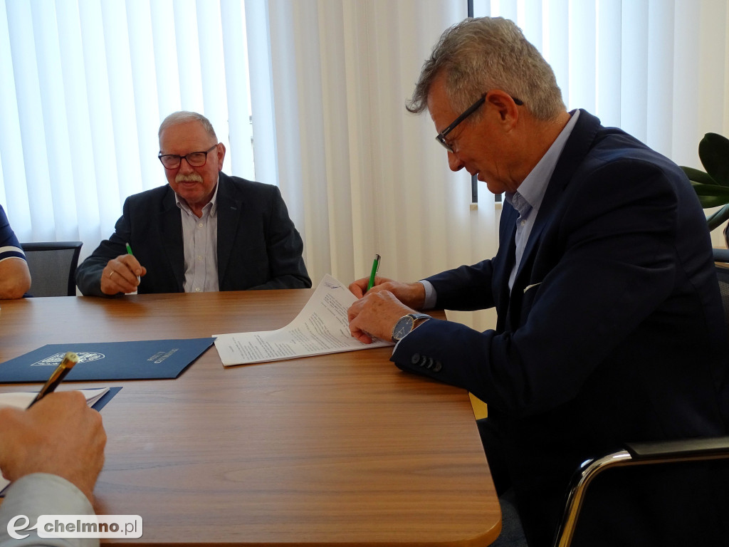 Starosta Chełmiński podpisał umowę na przebudowę drogi