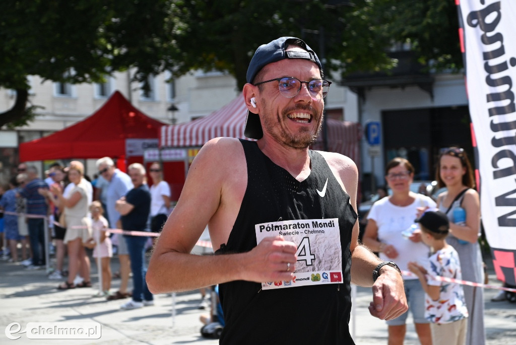 Rekordowy Półmaraton MONDI - zawodnicy w upale przebiegli 21 km