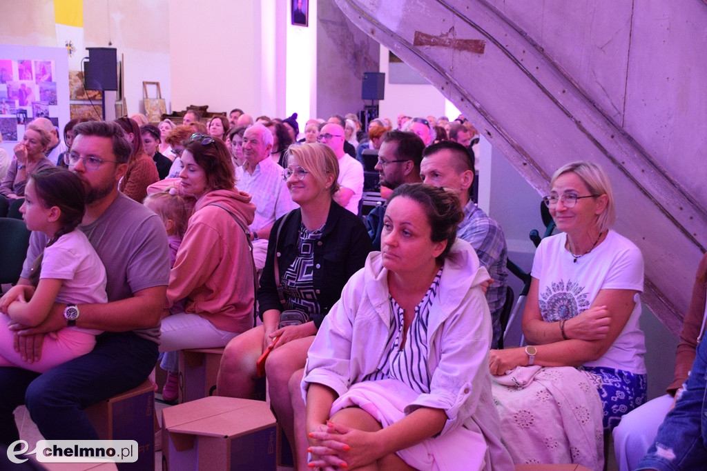 Aga Derlak / NEURODIVERGENT: koncert na zakończenie 9 Hills Festival