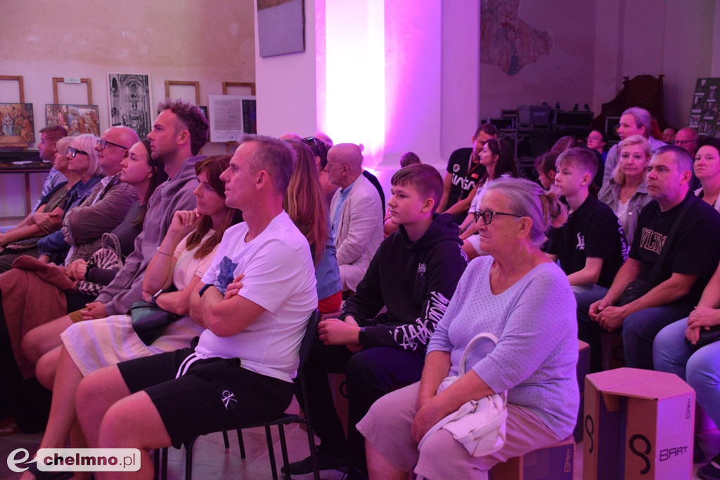 Aga Derlak / NEURODIVERGENT: koncert na zakończenie 9 Hills Festival