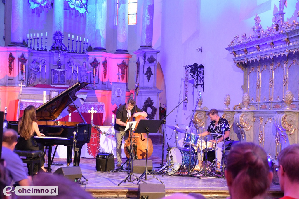 Aga Derlak / NEURODIVERGENT: koncert na zakończenie 9 Hills Festival