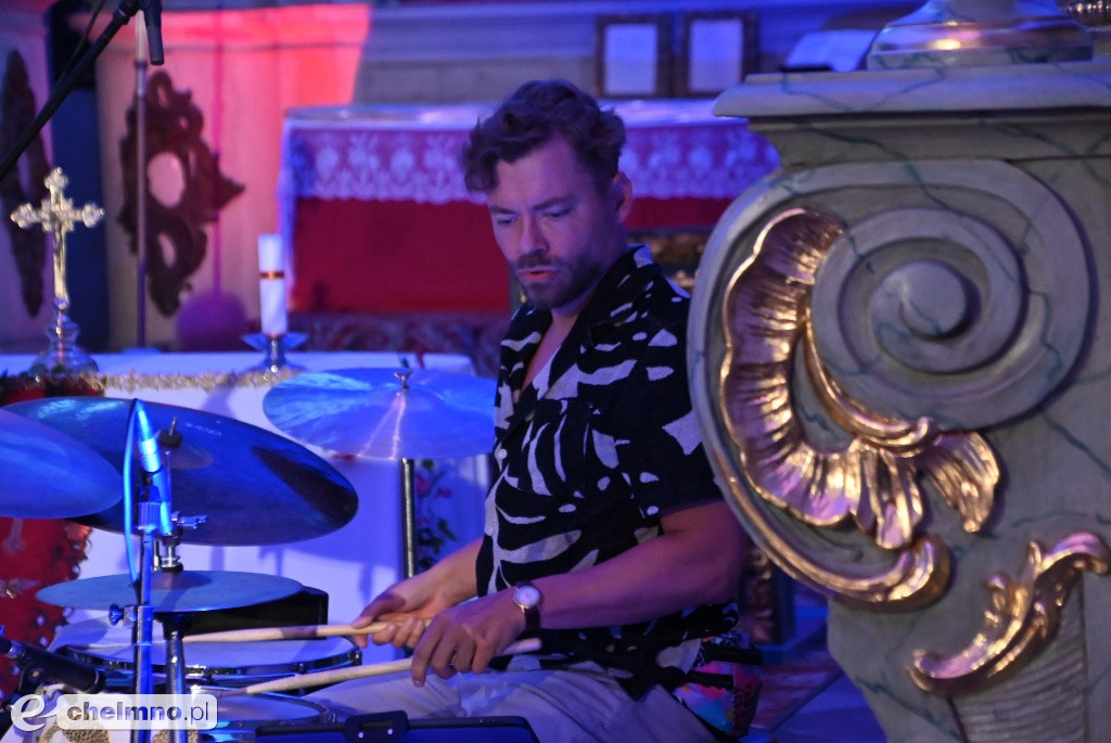 Aga Derlak / NEURODIVERGENT: koncert na zakończenie 9 Hills Festival