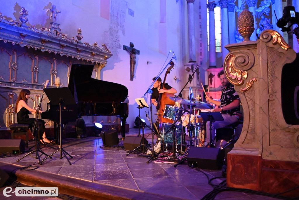 Aga Derlak / NEURODIVERGENT: koncert na zakończenie 9 Hills Festival