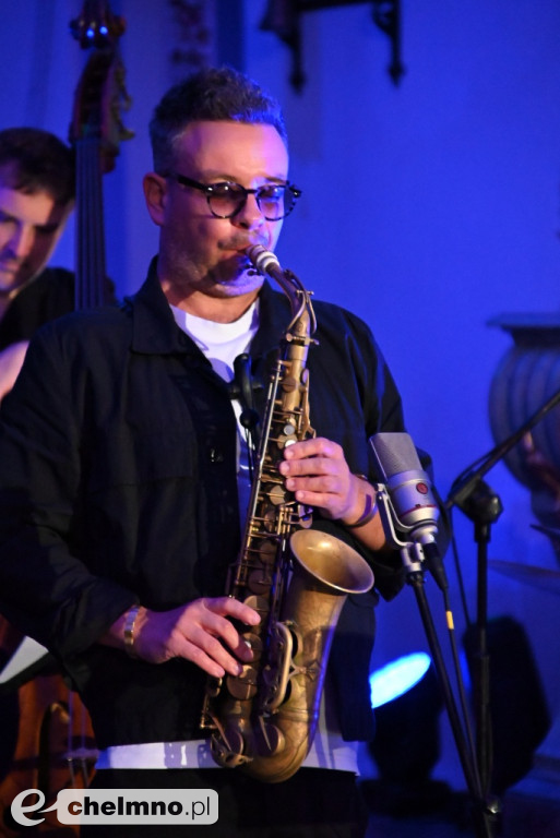 Aga Derlak / NEURODIVERGENT: koncert na zakończenie 9 Hills Festival