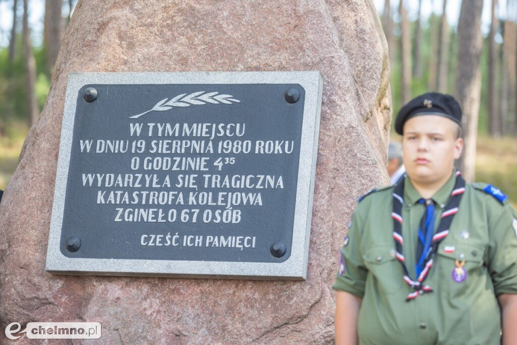 Pamięci ofiar katastrofy pod Otłoczynem (zdjęcia)