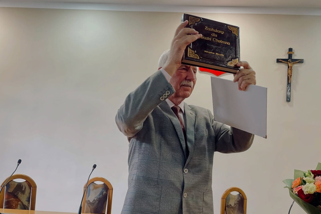 Mieczysław Majewski -\