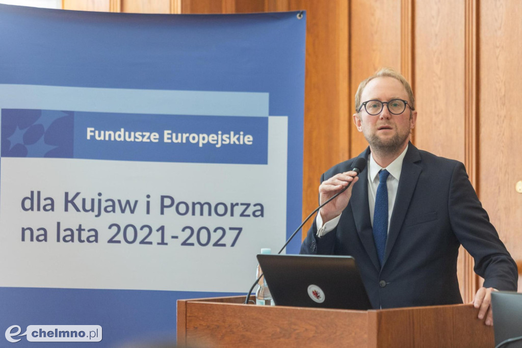 Nowe umowy FEdKP: ekologiczny transport miejski...