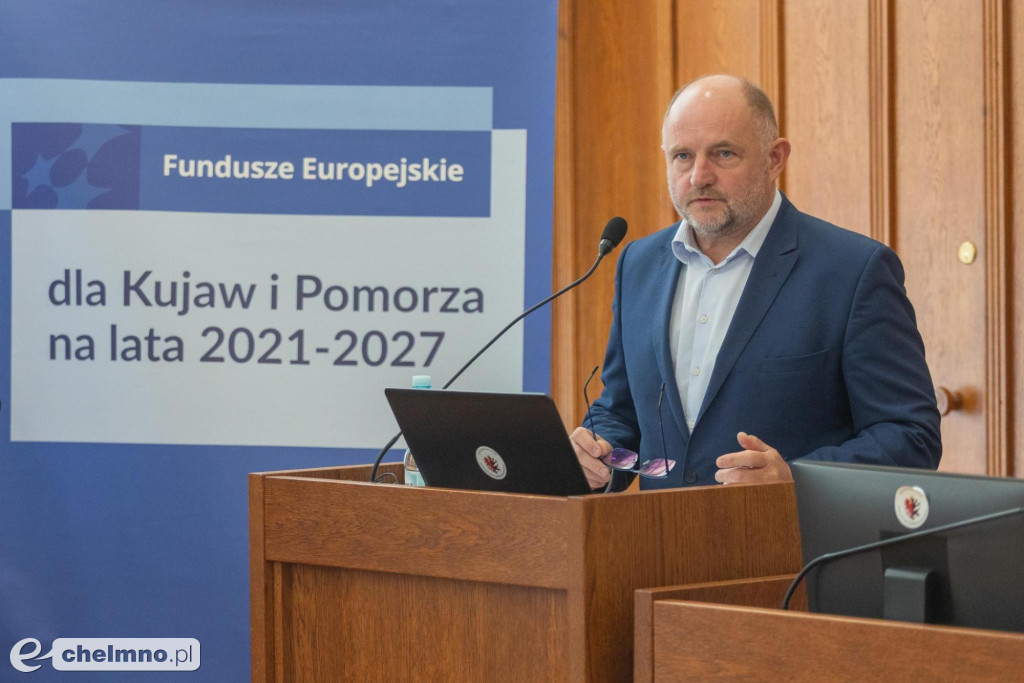 Nowe umowy FEdKP: ekologiczny transport miejski...