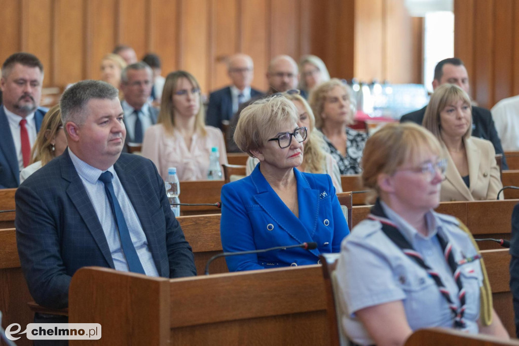 Nowe umowy FEdKP: ekologiczny transport miejski...
