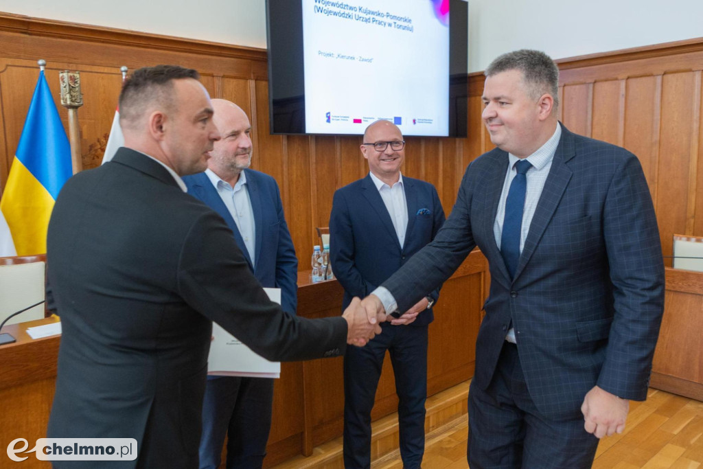 Nowe umowy FEdKP: ekologiczny transport miejski...