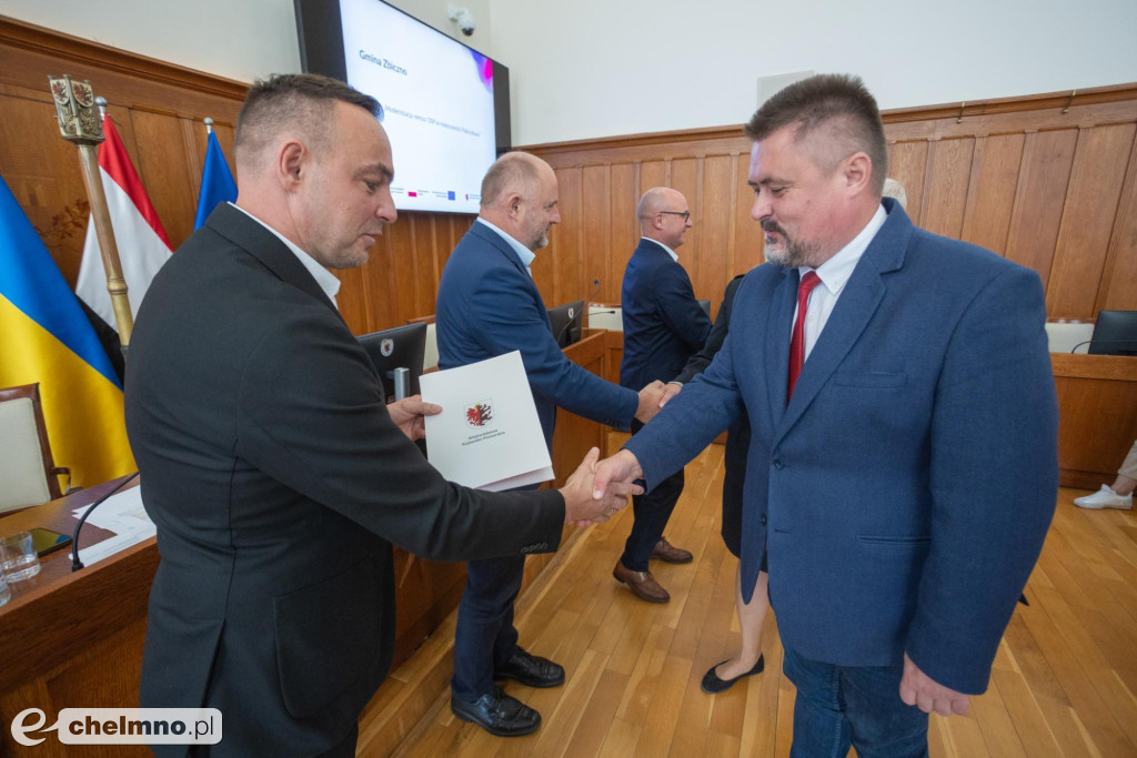 Nowe umowy FEdKP: ekologiczny transport miejski...