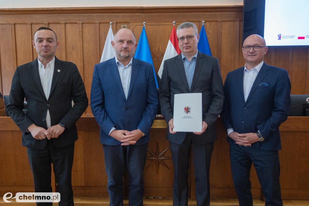 Nowe umowy FEdKP: ekologiczny transport miejski...