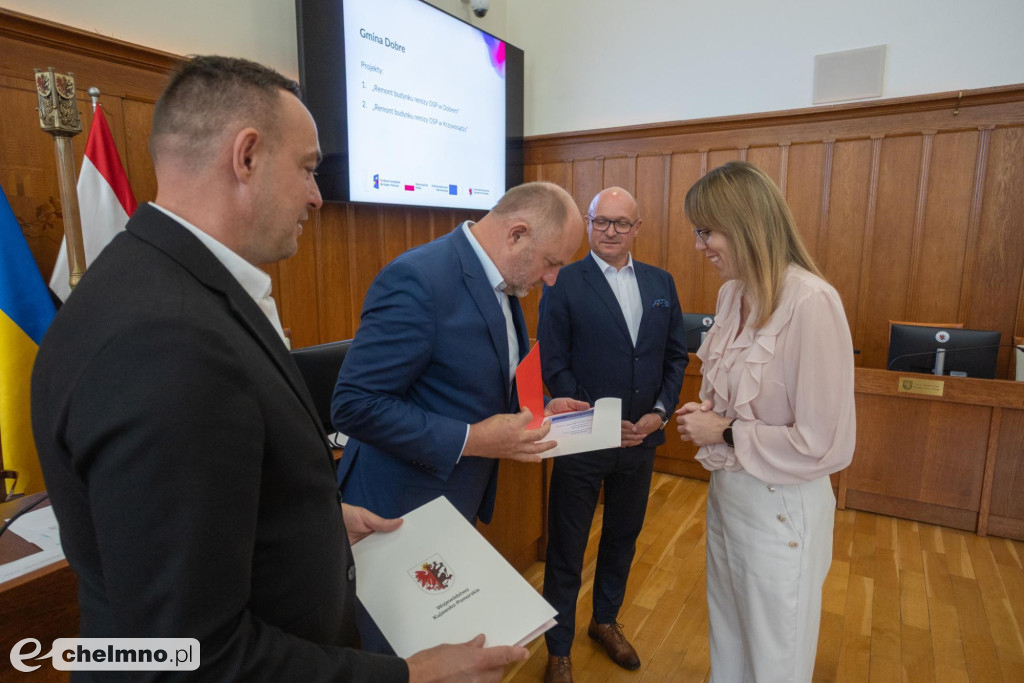 Nowe umowy FEdKP: ekologiczny transport miejski...