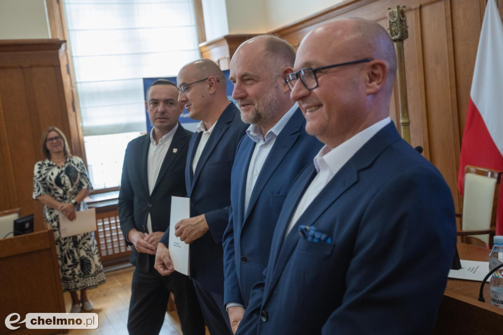 Nowe umowy FEdKP: ekologiczny transport miejski...