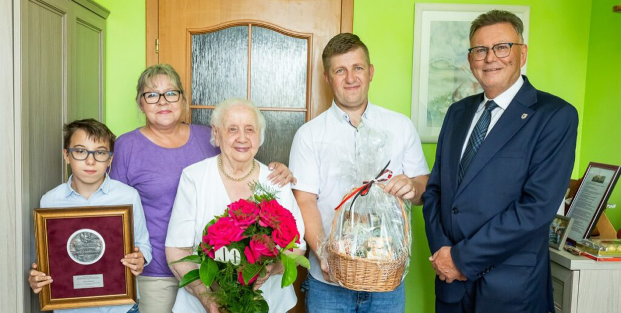 Sto lat minęło… trzy razy!