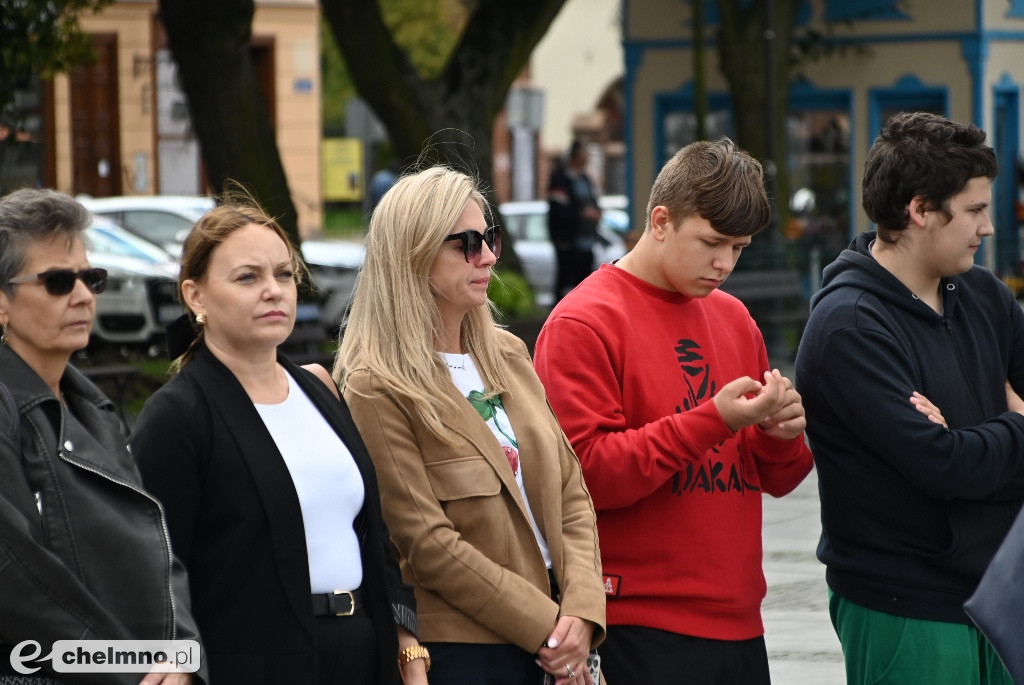 Marsz Pamięci w Chełmnie – młodzież oddała hołd...