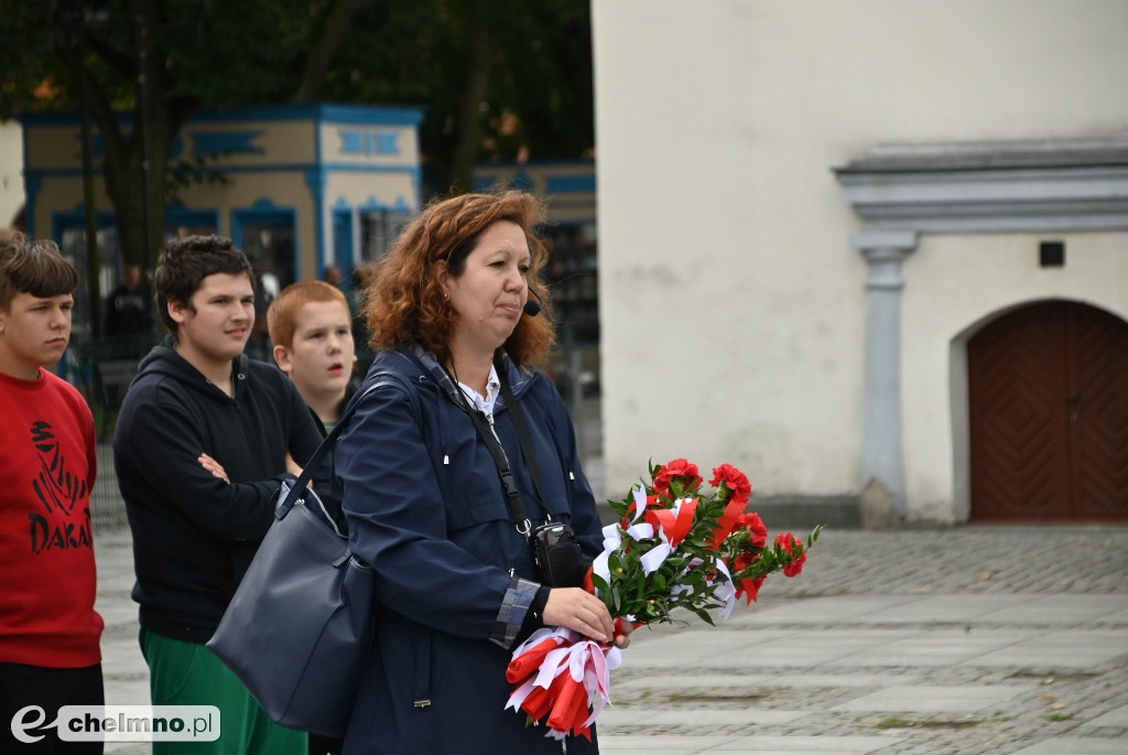 Marsz Pamięci w Chełmnie – młodzież oddała hołd...