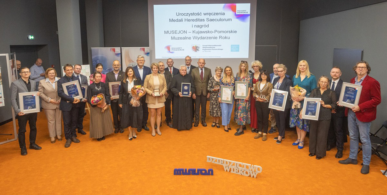 Medale Hereditas Saeculorum i statuetki Musejon rozdane