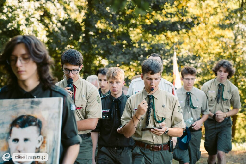 Pielgrzymka do Dachau księdzu Frelichowskiemu w hołdzie