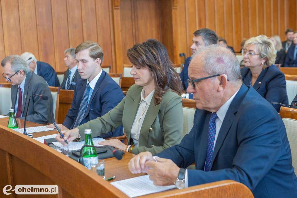 Sesja sejmiku województwa