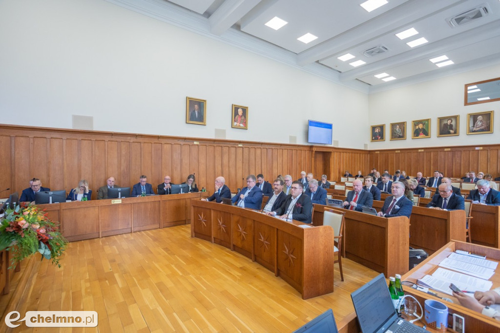 Sesja sejmiku województwa