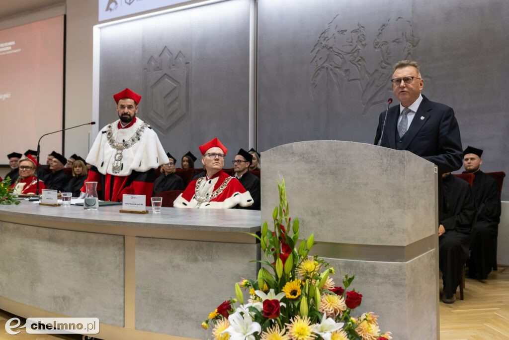 Vivat Academia, vivant Professores!