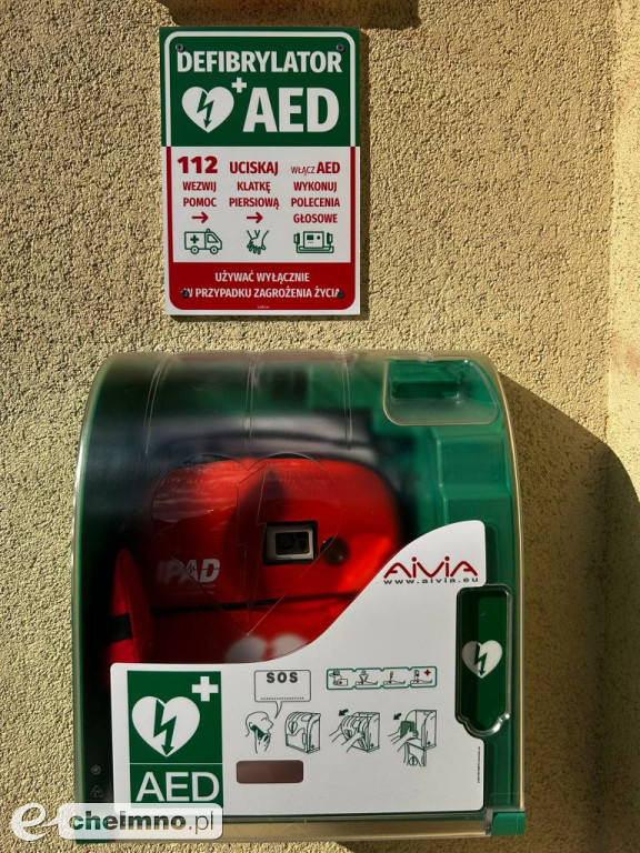 Defibrylator AED w \