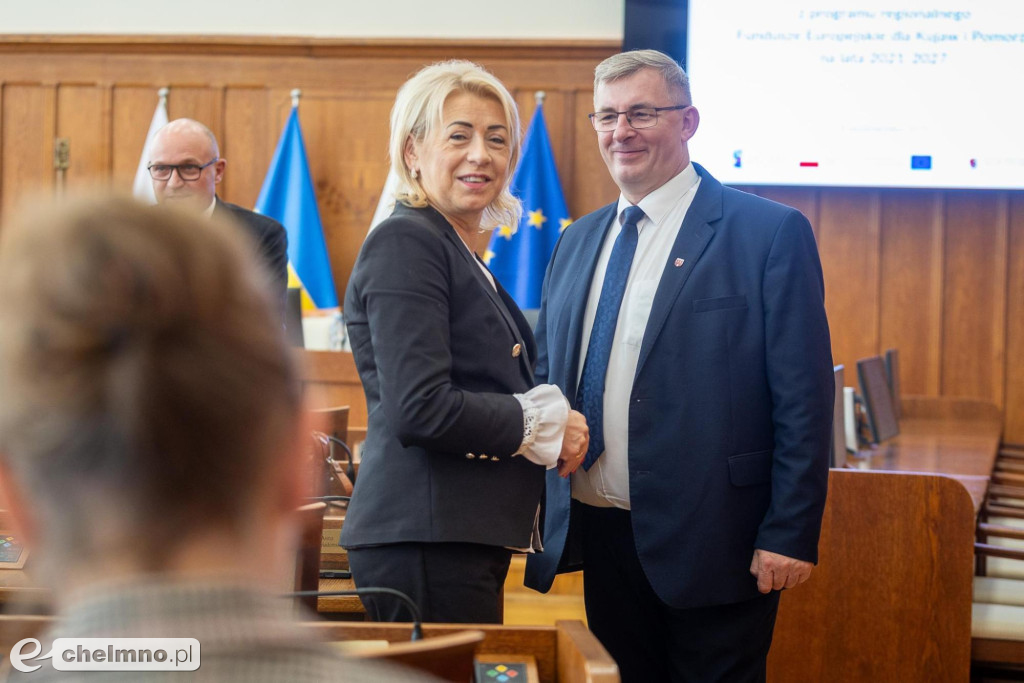 Nowe umowy FEdKP: ambulatoria, OSP, termomodernizacja, włączenie społeczne