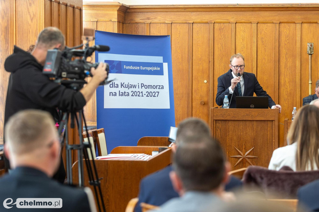 Nowe umowy FEdKP: ambulatoria, OSP, termomodernizacja, włączenie społeczne