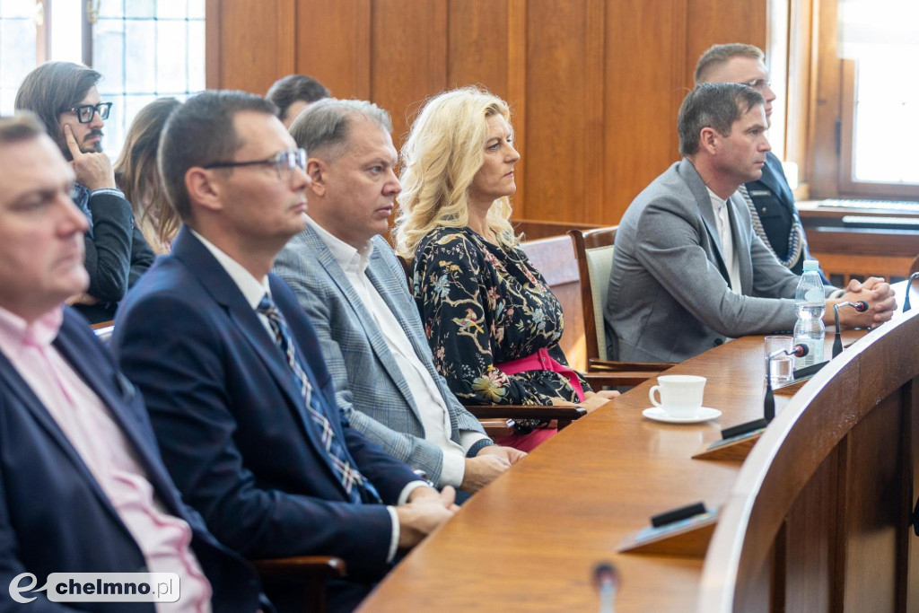 Nowe umowy FEdKP: ambulatoria, OSP, termomodernizacja, włączenie społeczne