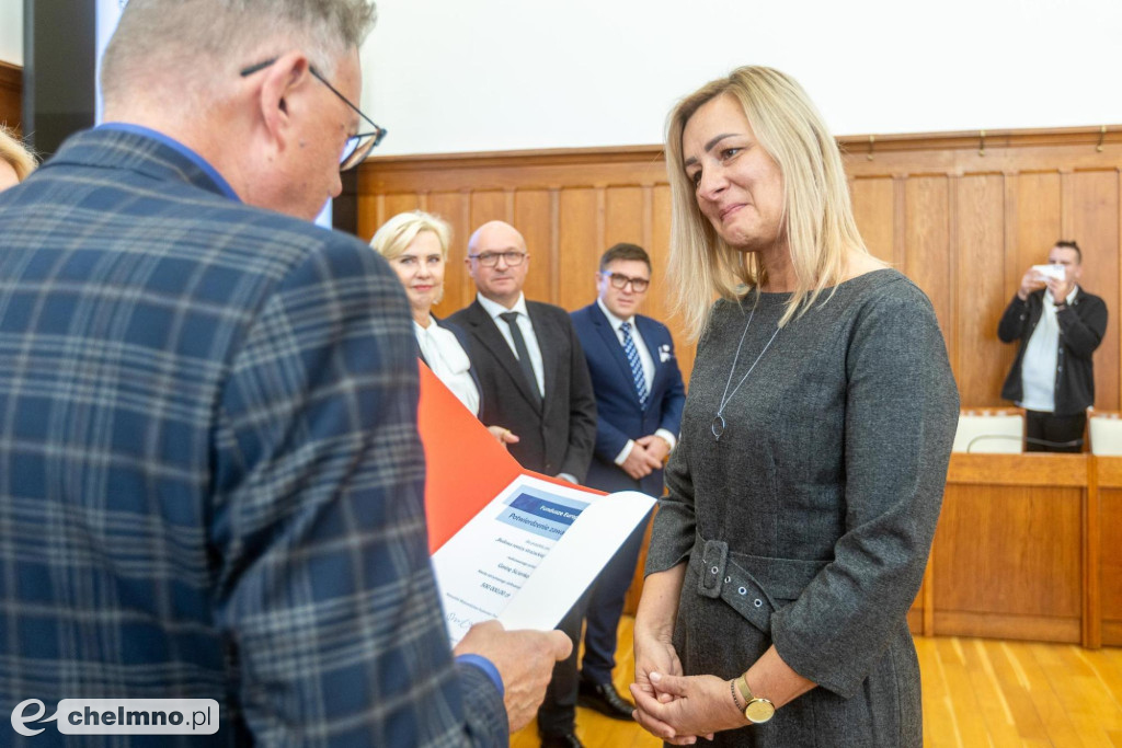 Nowe umowy FEdKP: ambulatoria, OSP, termomodernizacja, włączenie społeczne