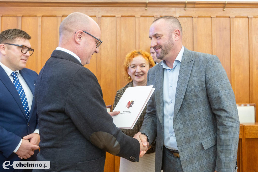 Nowe umowy FEdKP: ambulatoria, OSP, termomodernizacja, włączenie społeczne