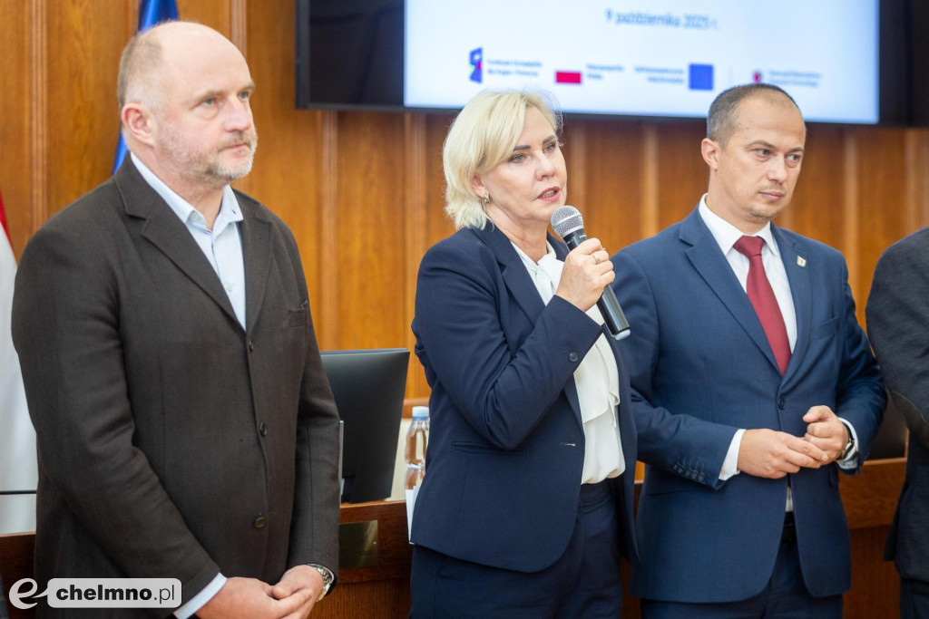 Nowe umowy FEdKP: ambulatoria, OSP, termomodernizacja, włączenie społeczne
