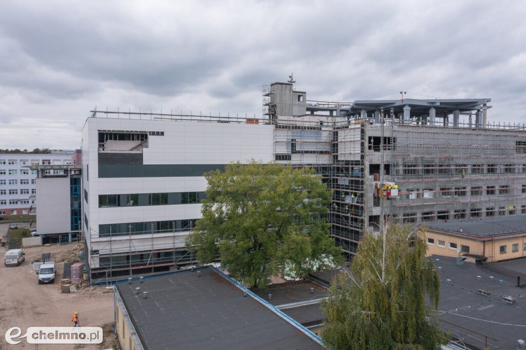 Szpital we Włocławku: deszcz środków, rozbudowa pełną parą