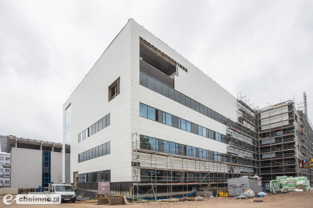 Szpital we Włocławku: deszcz środków, rozbudowa pełną parą