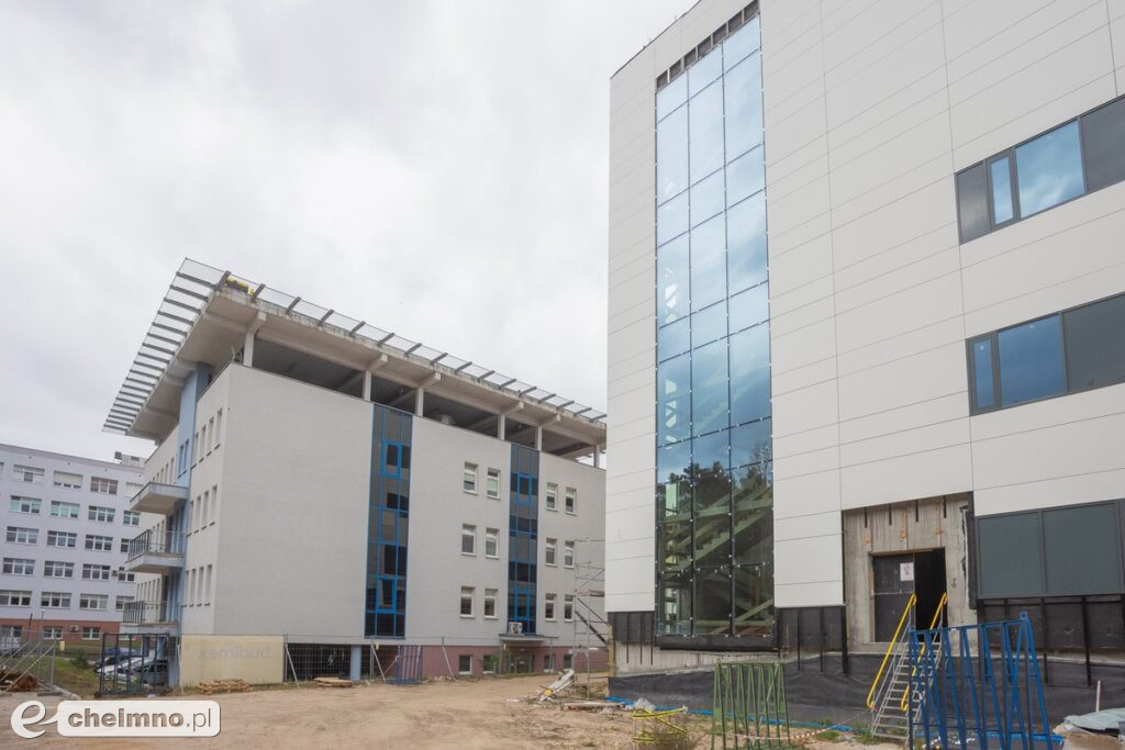 Szpital we Włocławku: deszcz środków, rozbudowa pełną parą