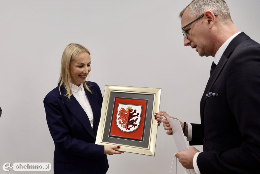 Centra usług społecznych zintegrują politykę społeczną